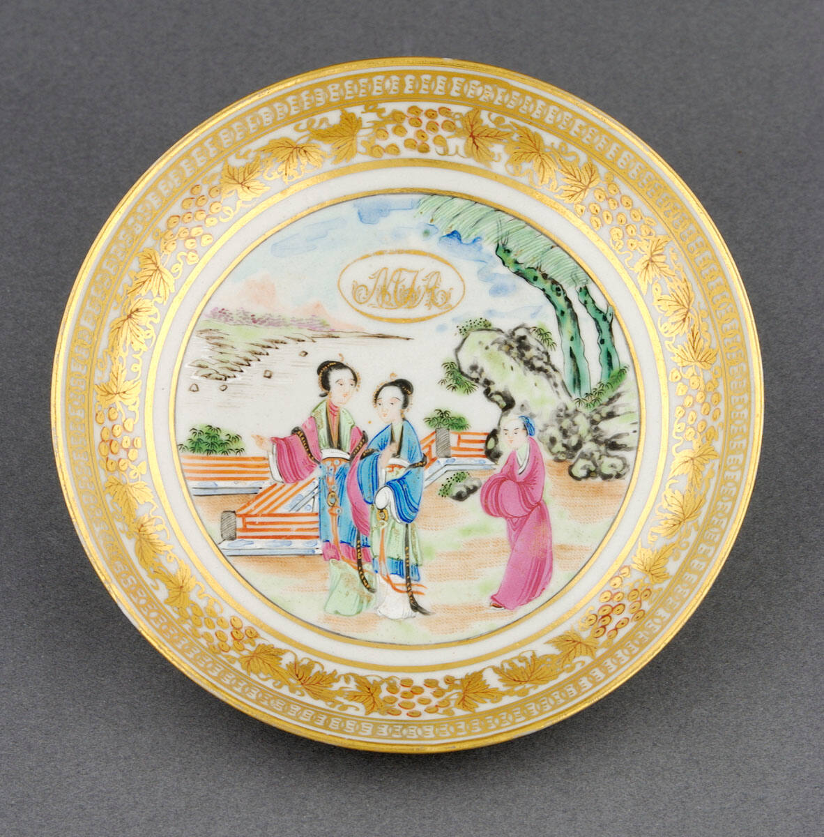 Saucer