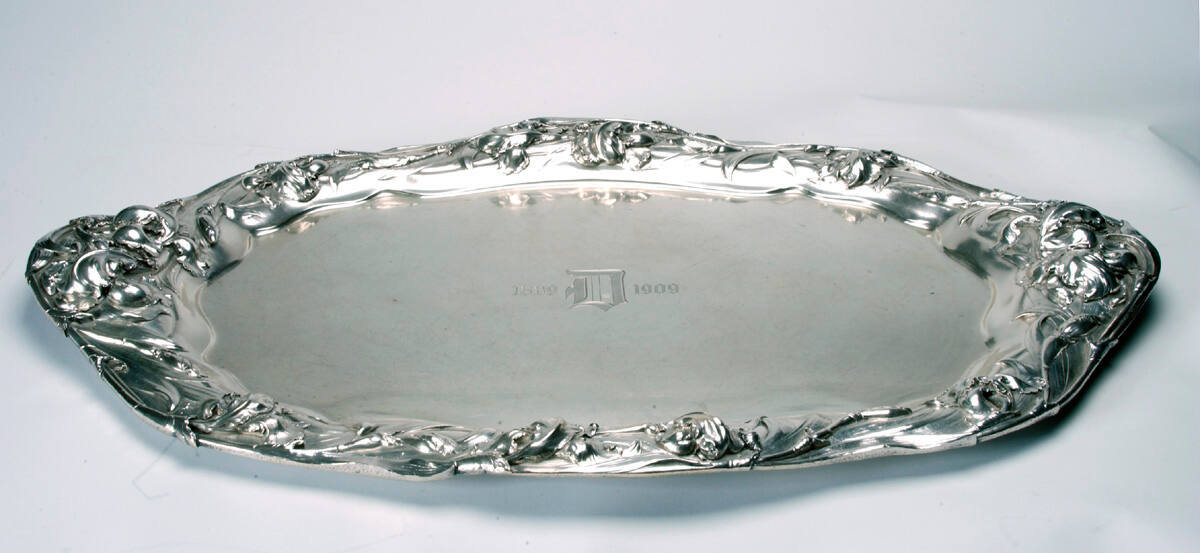 Tray