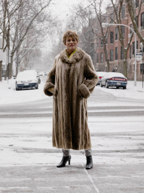 Gloria, 70, Chicago, IL