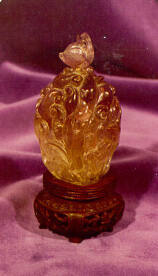 Snuff bottle with stopper and stand