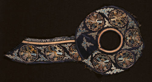Embroidered Collar