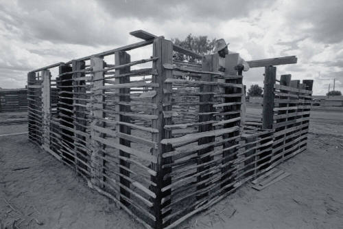 Juan Francisco Building a Pima Sandwich House, Bapchule, Arizona