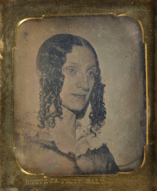 image recto overall with frame
