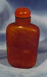 Snuff bottle with stopper