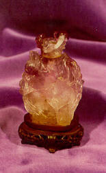 Snuff bottle with stopper and stand