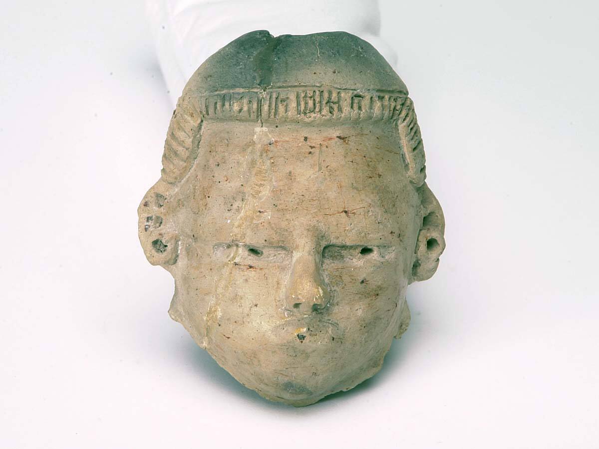 Human Head of Pottery