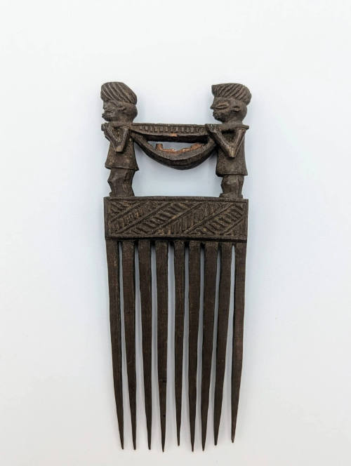 Comb