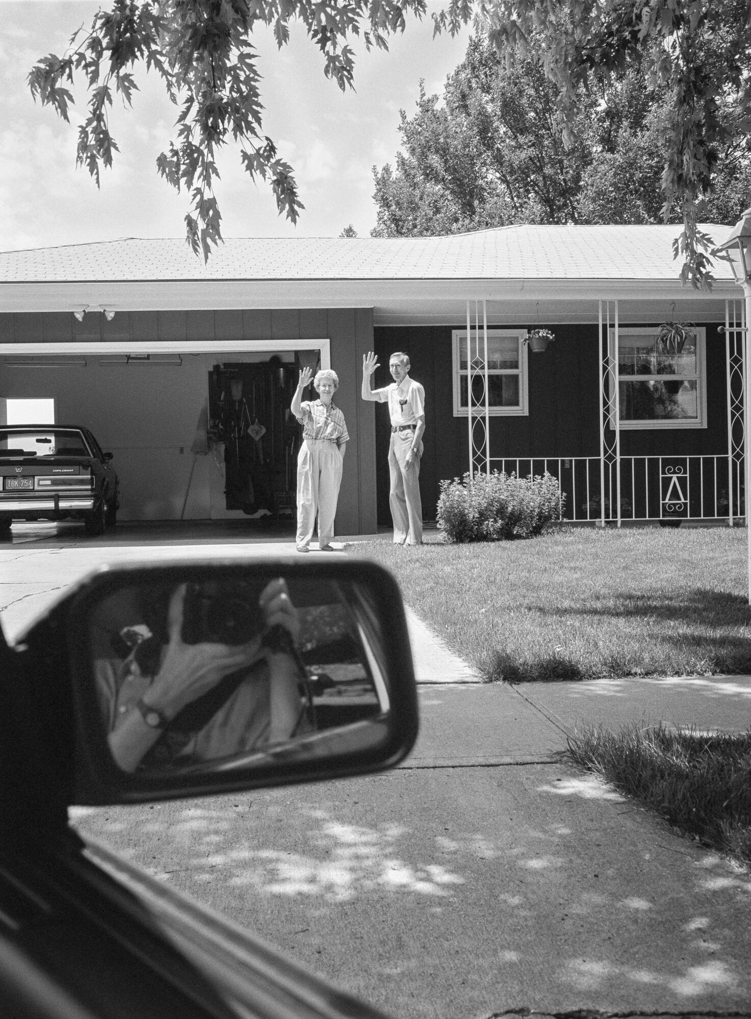 Leaving and waving, 6/1992