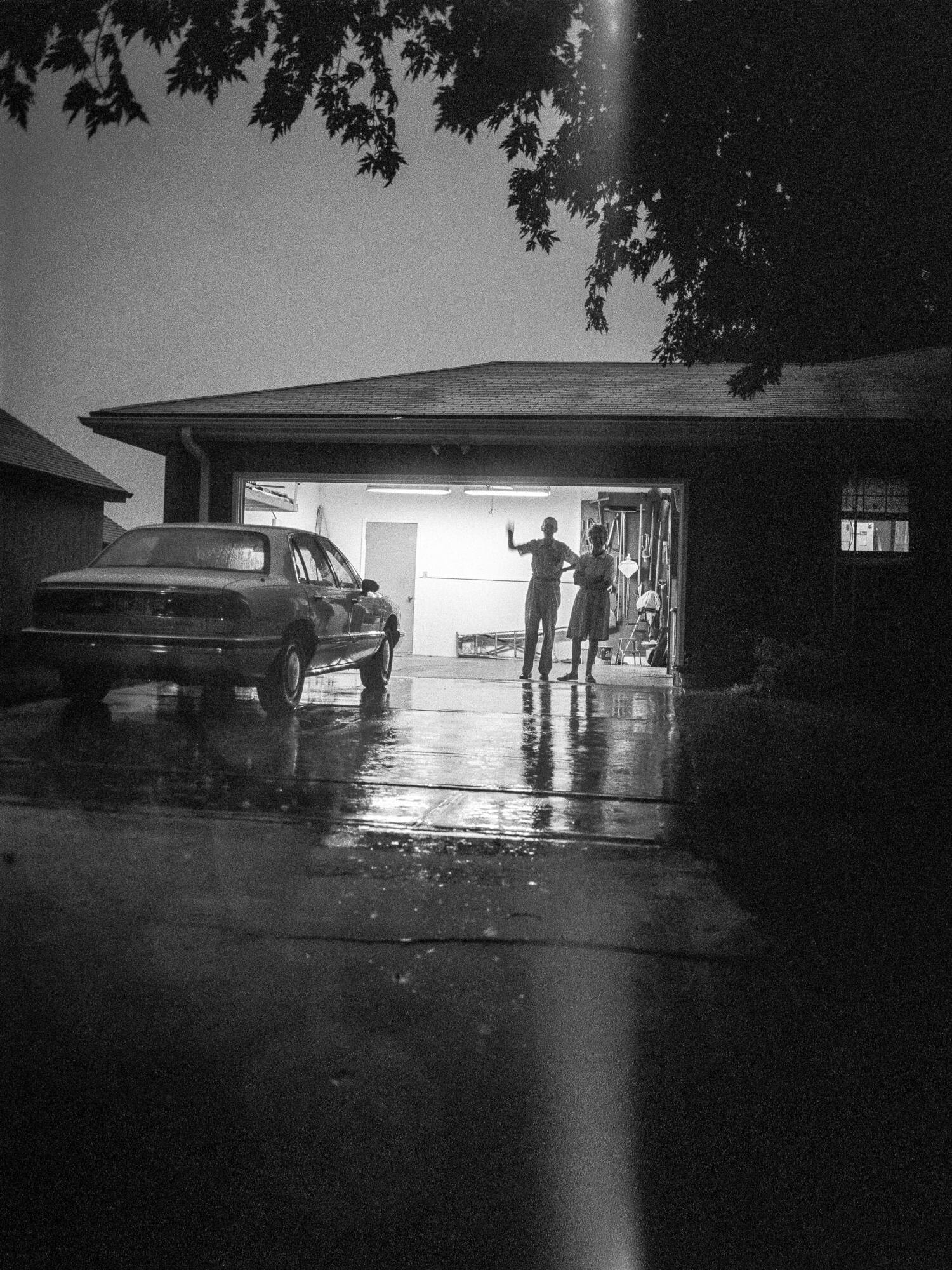 Leaving and waving, 9/1996