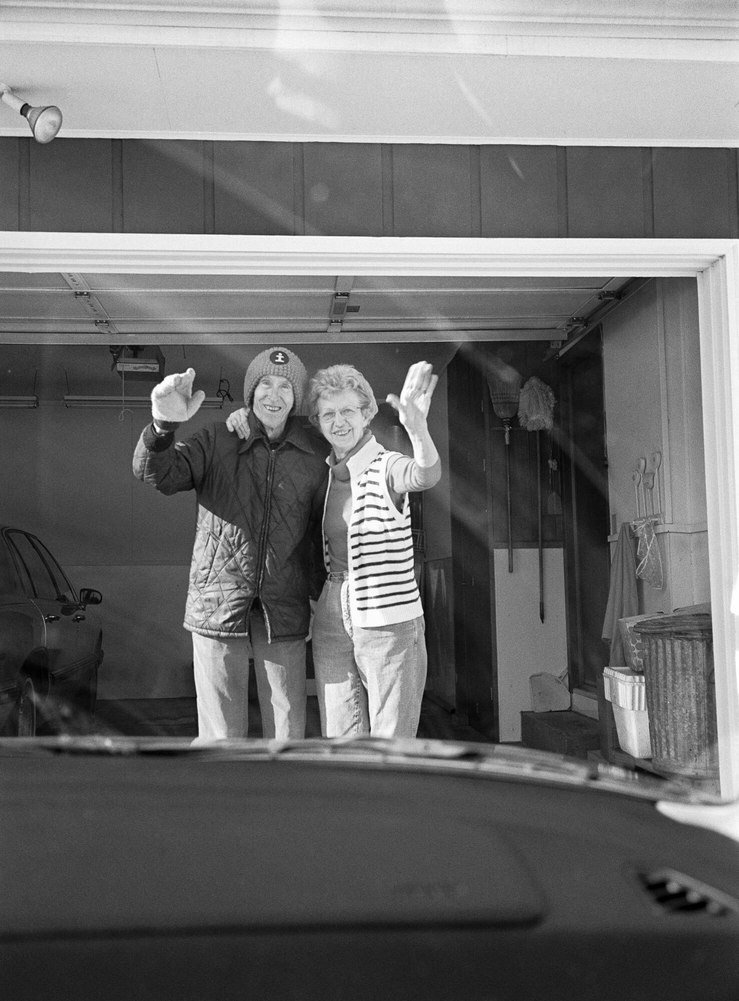 Leaving and waving, 12/1996