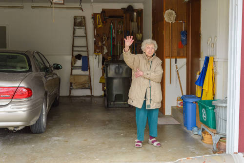 Leaving and waving, 3/2017