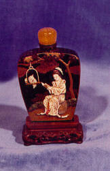 Snuff bottle with stopper and stand