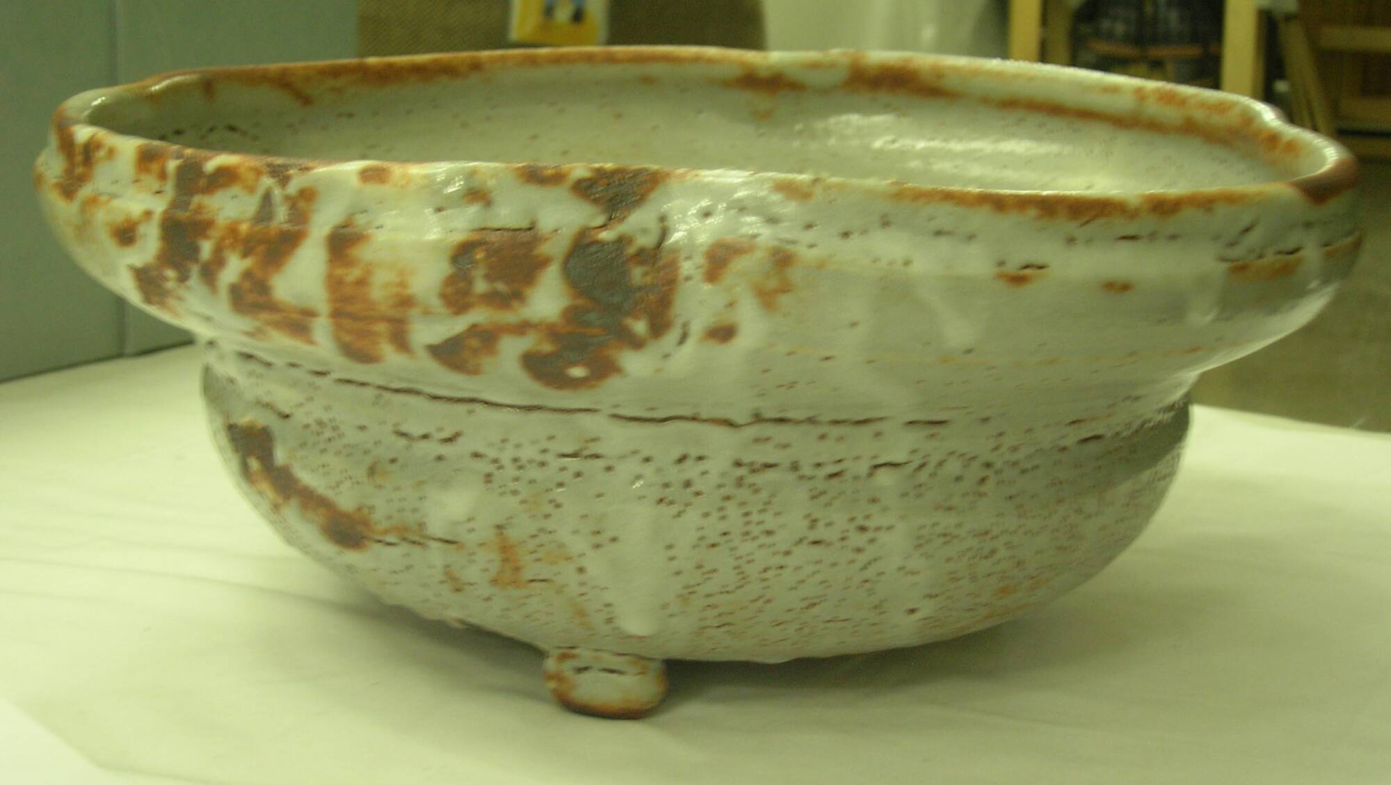 Hiramizusashi Bowl (Flat Style Water Container Used in Tea Ceremony)