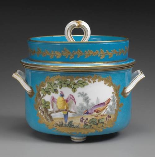 Ice Cream Bucket from the Rohan Service