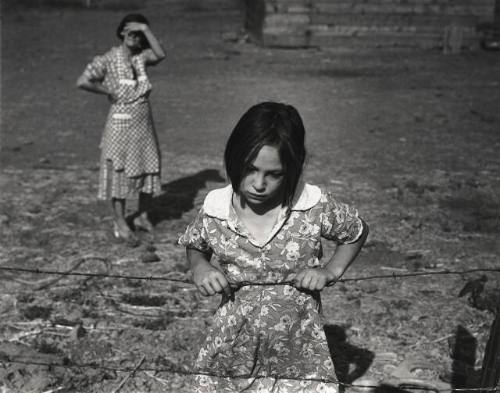 Child and her mother, FSA Rehabilitations clients, near Wapato, Yakima Valley, Washington