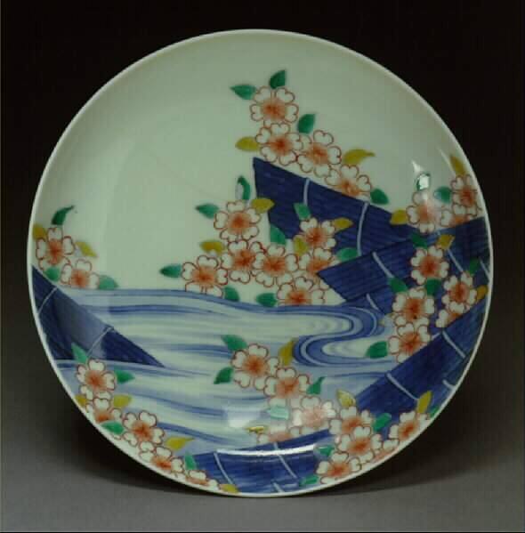 Shallow Round Footed Dish