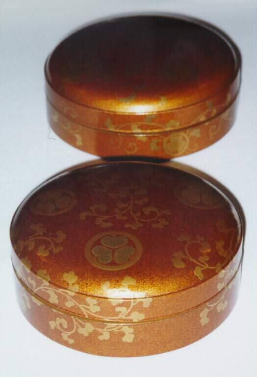 Lidded Mirror Box with Mirror