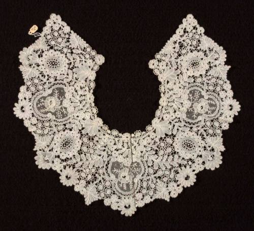 Collar