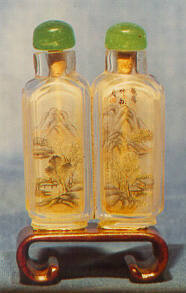 Snuff bottle with stopper