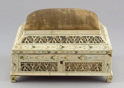 Workbox with Pincushion