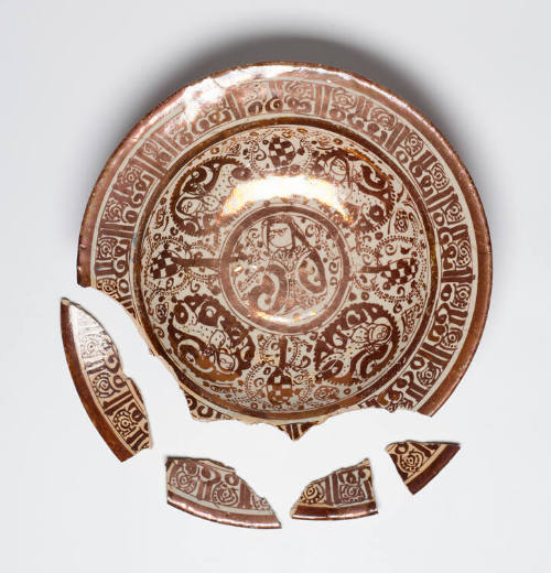 Plate