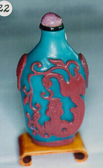 Snuff bottle with stopper and stand
