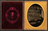 recto overall with case open 