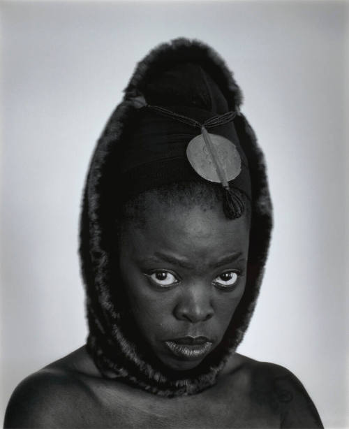 Ntombi II, Paris