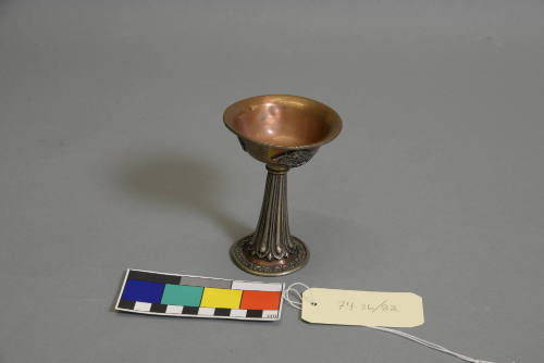 Pedestal Cup