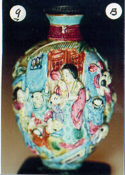 Snuff bottle with spoon and stopper