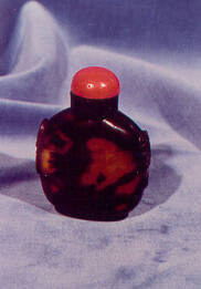 Snuff bottle