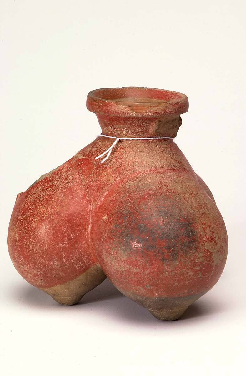 Trilobed Footed Jar