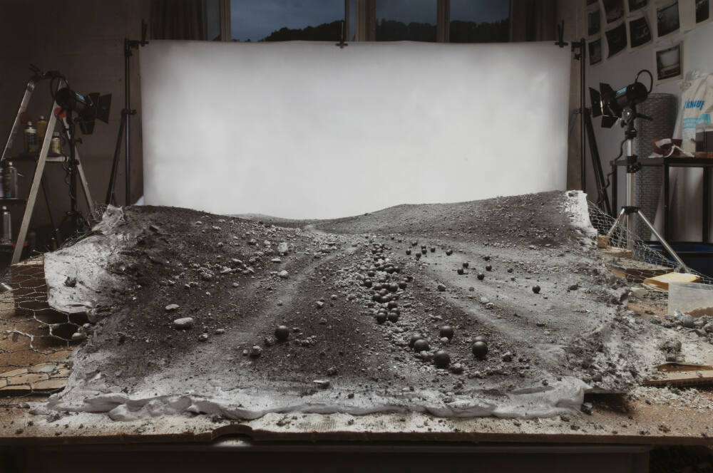 Making of "The Valley of the Shadow of Death" (by Roger Fenton, 1855)