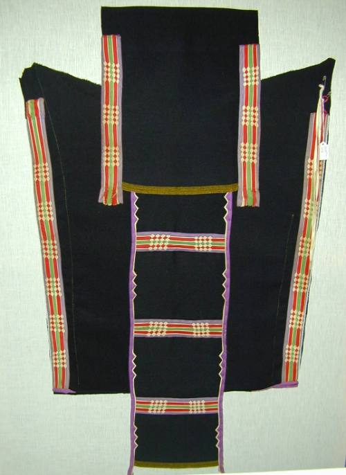 Dance Outfit:  leggings, apron, and sash