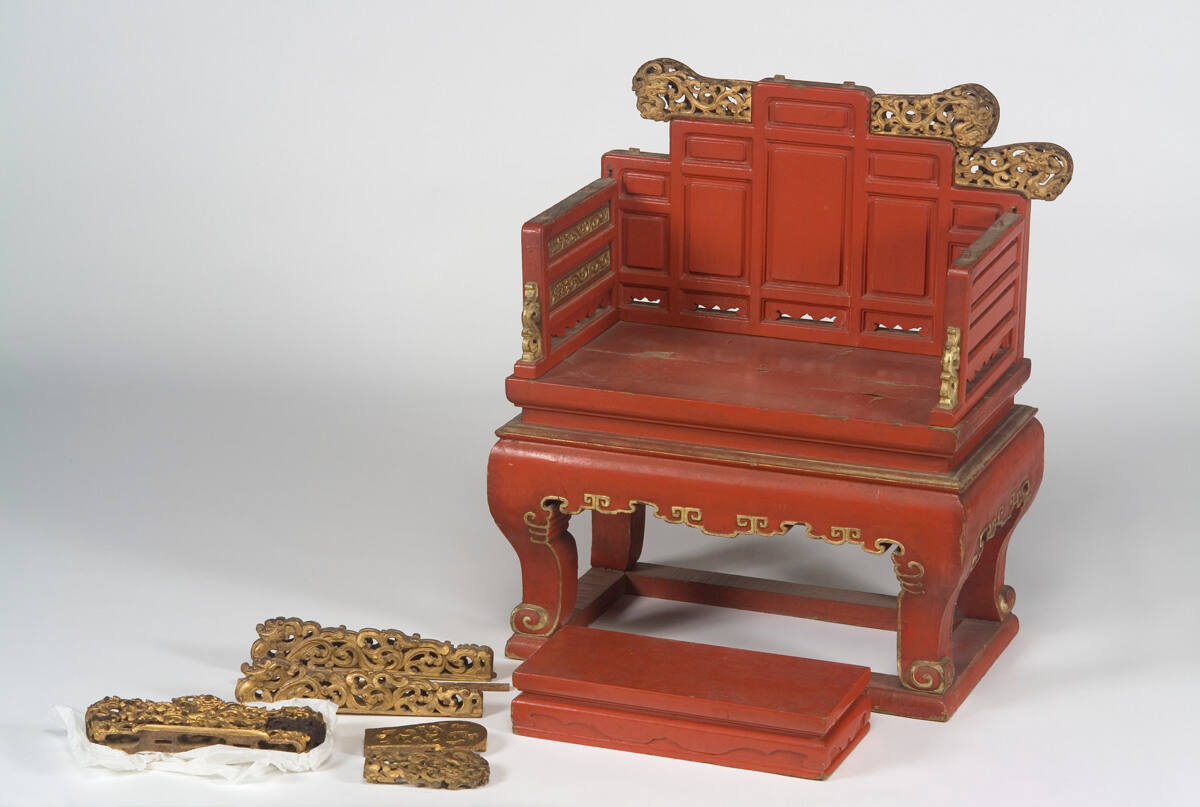 Temple Throne