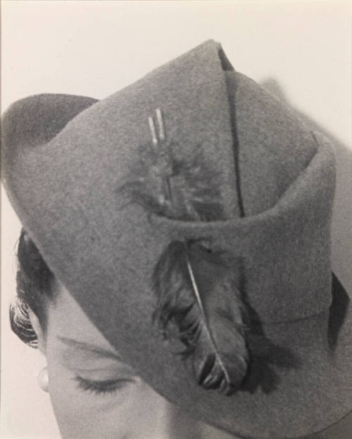 The Honorable Daisy Fellowes, Harper's Bazaar