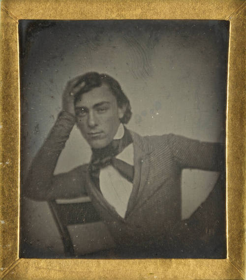 image recto overall with frame