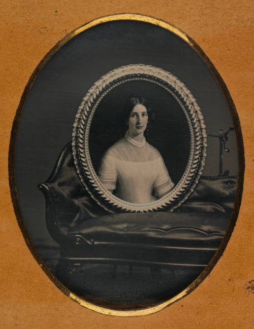 image recto overall with frame