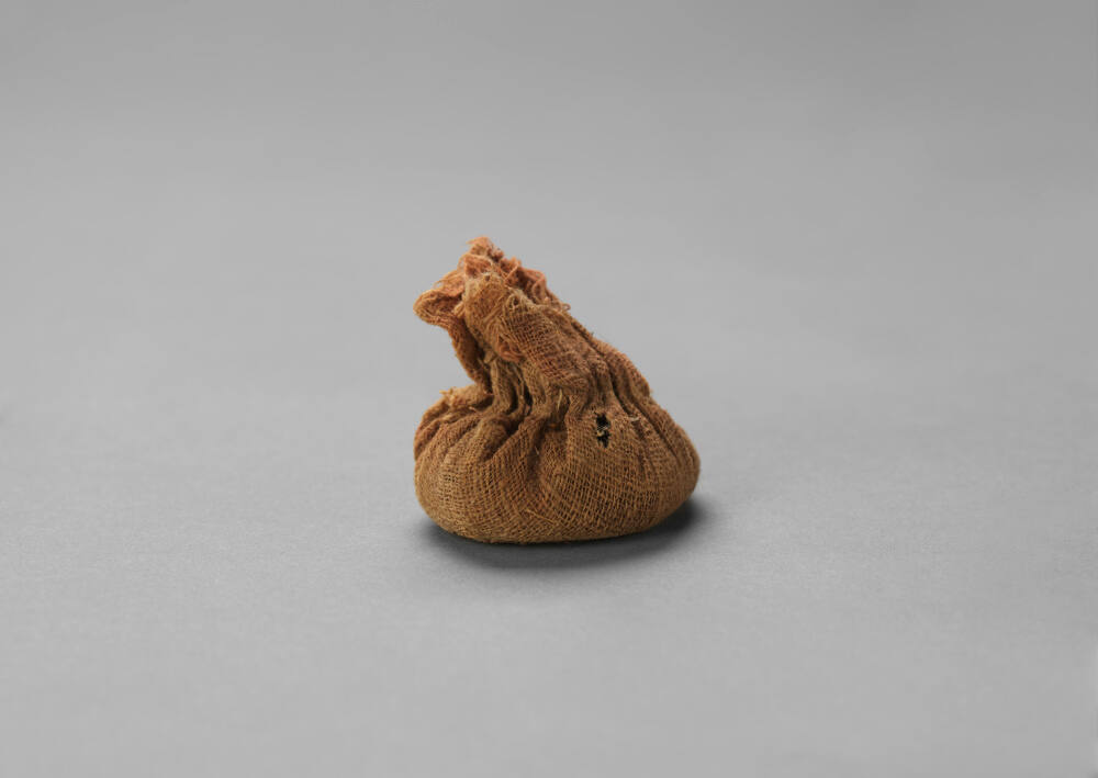 Medium bag of burnt grain