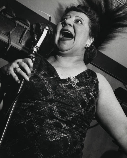Singer at the Café Metropole, New York City
