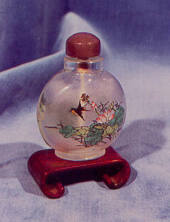 Snuff bottle with stopper and stand