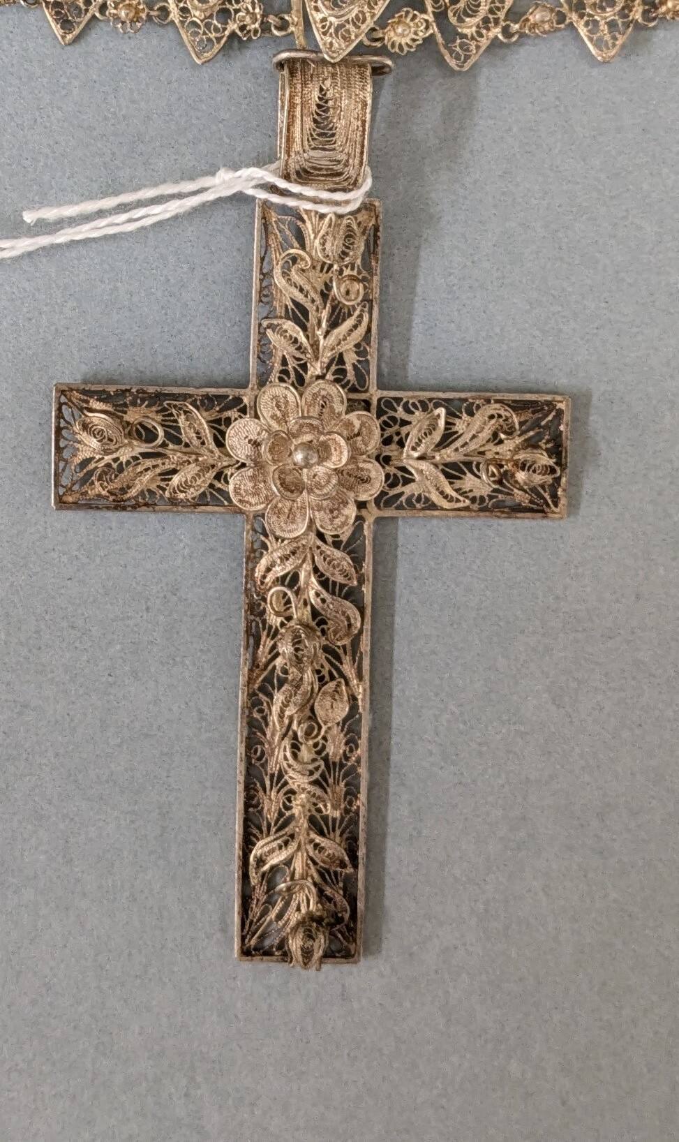 Cross