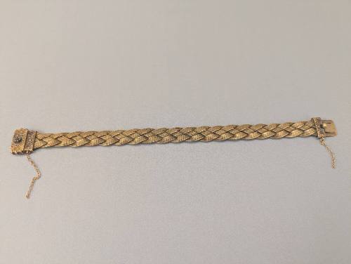 Bracelet