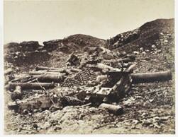 Crimean War: "Pièces brisées dans la Redoute Korniloff"