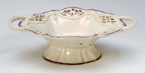 Small Handled Dish to Leeds Creamware Dessert Service