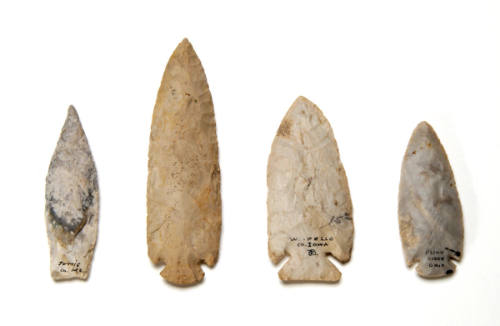 Point with notched base