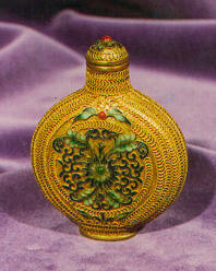 Snuff bottle with stopper and stand