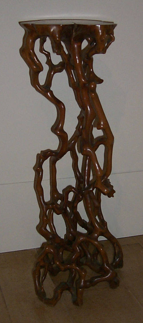 Rootwood Stand