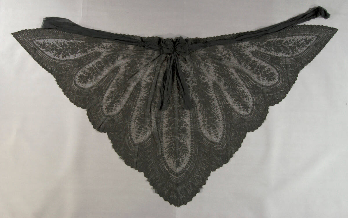 Shawl or Mantilla