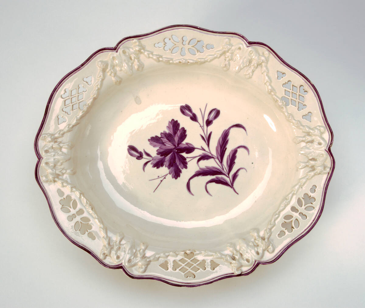 Small Oval Plate to Leeds Creamware Dessert Service
